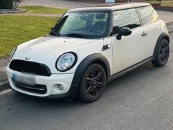 Weiß Gebraucht 2010 Mini Cooper Kleinwagen | 5.500 € (Guter Preis)
