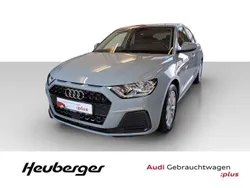 Grau Gebraucht 2024 Audi A1 Sportback Advanced Kleinwagen | 25.680 € (Guter Preis)