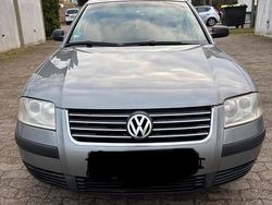Gebraucht 2002 VW Passat Limousine | 2.200 € (Etwas zu teuer)