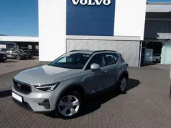 Grau Gebraucht 2023 Volvo XC40 SUV | 23.900 € (Superpreis)