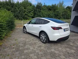 Weiß Gebraucht 2023 Tesla Model Y Long Range AWD SUV | 29.500 € (Superpreis)