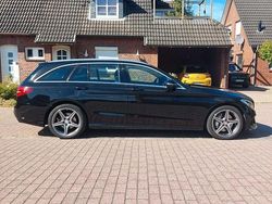 Schwarz Gebraucht 2015 Mercedes C400 AMG line Kombi | 24.200 € (Fairer Preis)