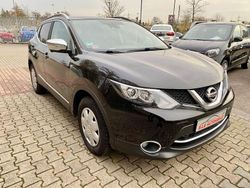 Schwarz Gebraucht 2014 Nissan Qashqai Tekna SUV | 9.800 € (Fairer Preis)