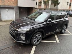 Schwarz Gebraucht 2019 Hyundai Santa Fe Premium SUV | 28.000 € (Etwas zu teuer)