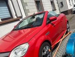 Rot Gebraucht 2005 Opel Tigra Cabrio | 850 € (Superpreis)