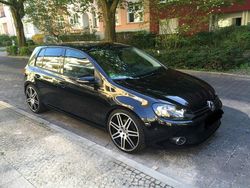 Schwarz Gebraucht 2009 VW Golf VI Highline Limousine | 9.999 €