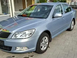 Modra aqua/aqua blau Gebraucht 2010 Skoda Octavia Impuls Edition Limousine | 2.301 € (Superpreis)