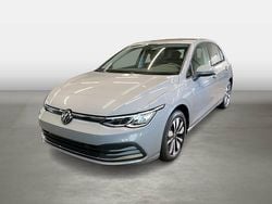 Mondsteingrau Gebraucht 2024 VW Golf VIII Move Limousine | 21.420 € (Guter Preis)