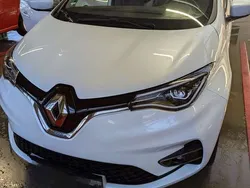 Weiß Gebraucht 2021 Renault Zoe Experience Kleinwagen | 9.990 €