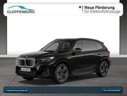 Schwarz Neu 2025 BMW iX1 Luxury Line SUV | 61.980 € (Teuer)