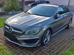 Grau Gebraucht 2015 Mercedes CLA200 Shooting Brake AMG line Kombi | 16.500 € (Guter Preis)