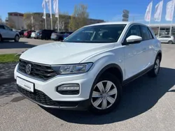 Pure white (metallic) Gebraucht 2019 VW T-Roc Basis SUV | 12.600 € (Etwas zu teuer)