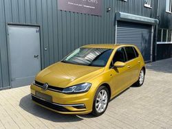Gelb Gebraucht 2018 VW Golf VII Join Limousine | 16.490 € (Guter Preis)