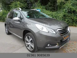 Grau Gebraucht 2016 Peugeot 2008 Allure SUV | 9.990 € (Superpreis)