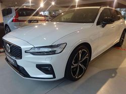 Weiss Gebraucht 2023 Volvo V60 Plus Kombi | 36.490 € (Fairer Preis)