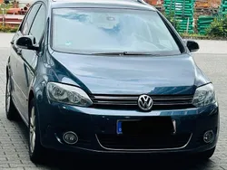 Blau Gebraucht 2011 VW Golf Plus Cross Van / Kleinbus | 4.400 € (Guter Preis)