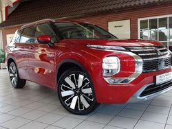 Dynamikrotpremiummetallic Neu 2025 Mitsubishi Outlander P-HEV Top SUV | 64.070 €