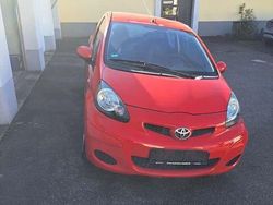 Rot Gebraucht 2009 Toyota Aygo Kleinwagen | 1.900 € (Guter Preis)