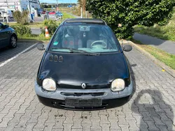 Schwarz Gebraucht 2001 Renault Twingo Kleinwagen | 799 €
