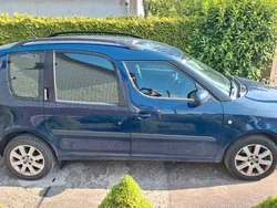 Blau Gebraucht 2011 Skoda Roomster Kombi | 3.000 € (Teuer)