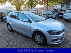 Silber Gebraucht 2018 VW Polo Trendline Kleinwagen | 12.650 € (Fairer Preis)