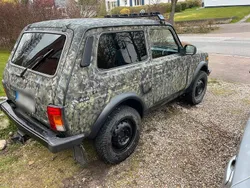 Andere außenfarben Gebraucht 2010 Lada niva SUV | 6.000 € (Guter Preis)