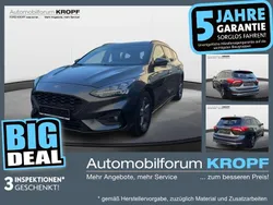 Magneticgrau (metallic) Gebraucht 2022 Ford Focus ST-Line Kombi | 17.909 € (Guter Preis)