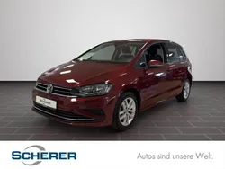 Rot Gebraucht 2018 VW Golf Sportsvan Comfortline Van / Kleinbus | 14.800 € (Guter Preis)