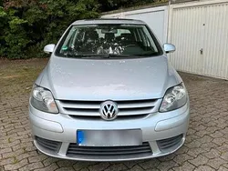 Grau Gebraucht 2005 VW Golf Plus Van / Kleinbus | 2.600 € (Fairer Preis)