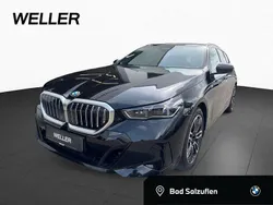 Black sapphire (schwarz) Gebraucht 2024 BMW 540 M Sport Kombi | 65.350 €