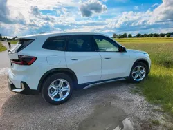 Weiß Gebraucht 2023 BMW iX1 Luxury Line SUV | 44.990 € (Guter Preis)