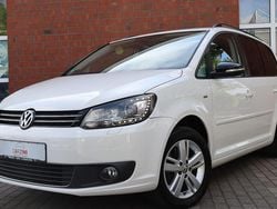 Weiß Gebraucht 2012 VW Touran Match Van / Kleinbus | 6.490 € (Fairer Preis)