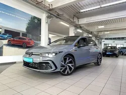 Mondsteingrau Gebraucht 2024 VW Golf VIII R-line Limousine | 32.990 € (Etwas zu teuer)