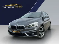 Grau Gebraucht 2017 BMW 220 Active Tourer Sport Line Van / Kleinbus | 19.190 € (Fairer Preis)