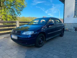 Blau Gebraucht 1999 Opel Astra Limousine | 2.650 € (Teuer)