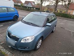 Grau Gebraucht 2009 Skoda Fabia Kombi | 2.500 € (Fairer Preis)