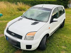 Weiß Gebraucht 2009 Ford Fusion Kleinwagen | 4.600 € (Etwas zu teuer)