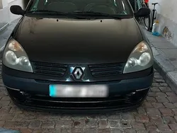 Schwarz Gebraucht 2005 Renault Clio II Kleinwagen | 599 €
