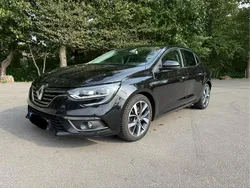 Schwarz Gebraucht 2016 Renault Mégane IV Bose Edition Limousine | 9.000 € (Fairer Preis)