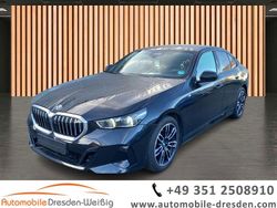 Black sapphire metallic Gebraucht 2024 BMW 520 M Sport Limousine | 48.980 € (Guter Preis)