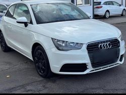 Weiß Gebraucht 2010 Audi A1 Attraction Kleinwagen | 4.400 € (Fairer Preis)