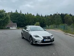 Grau Gebraucht 2014 Lexus IS300h Limousine | 13.999 € (Teuer)