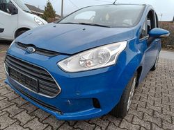 Blau Gebraucht 2014 Ford B-MAX Trend Van / Kleinbus | 1.950 €