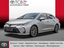 Platinsilber metallic Gebraucht 2019 Toyota Corolla Club Limousine | 20.799 € (Fairer Preis)