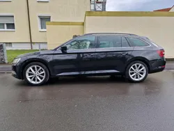 Schwarz Gebraucht 2016 Skoda Superb Kombi | 11.500 € (Guter Preis)