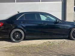 Schwarz Gebraucht 2011 Mercedes E350 Avantgarde Limousine | 12.000 € (Guter Preis)
