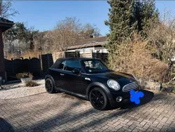 Schwarz Gebraucht 2010 Mini Cooper Kleinwagen | 5.300 € (Etwas zu teuer)