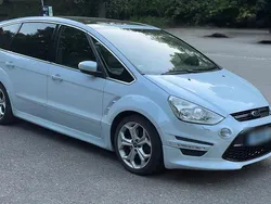 Weiß Gebraucht 2010 Ford S-MAX ST-Line Van / Kleinbus | 9.999 € (Teuer)