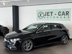 Schwarz Gebraucht 2020 Mercedes A200 AMG line Limousine | 25.900 € (Fairer Preis)