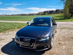 Grau Gebraucht 2009 Audi A4 Ambition Kombi | 5.900 €